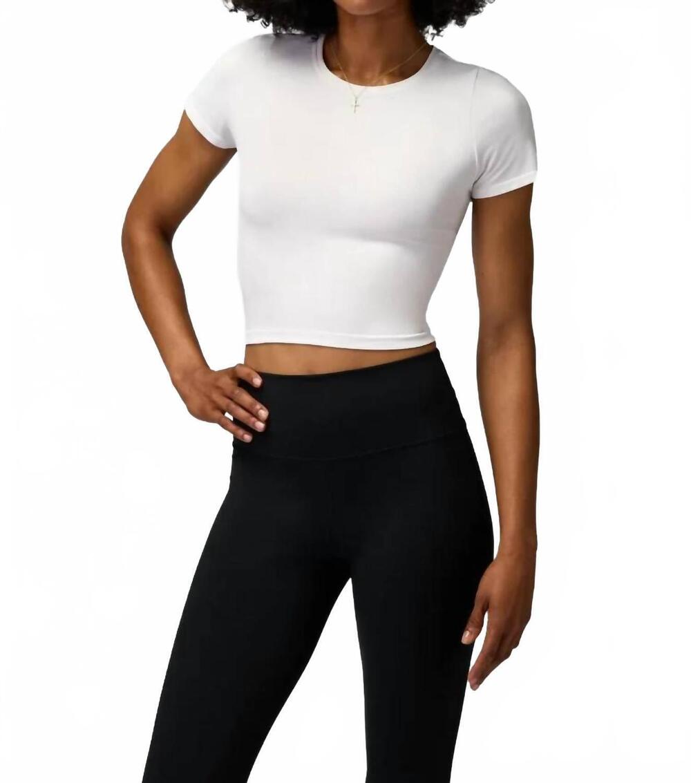 NEW SPIRITUAL GANGSTER rae seamless tee in white